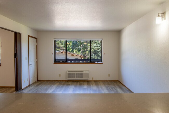 Photo - 325 Division St Unit 204