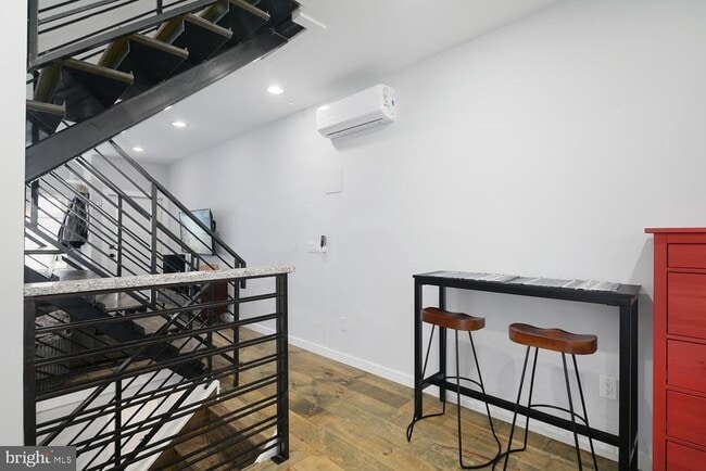 Photo - 1940 N Orianna St