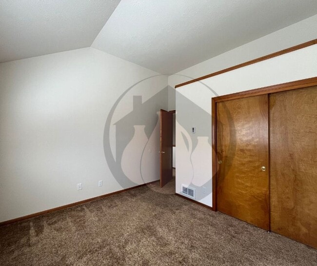 Photo - 47th Triplex #2025-1768 Unit 3706