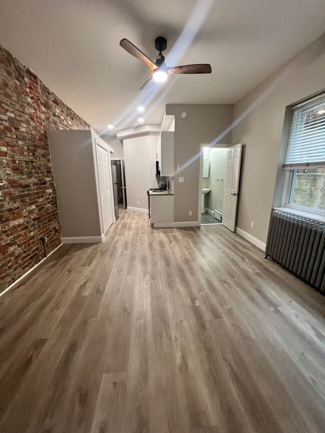 Building Photo - 808 S 2nd St Unit 1C