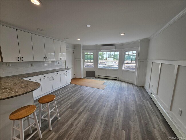 Photo - 357 Hicksville Rd