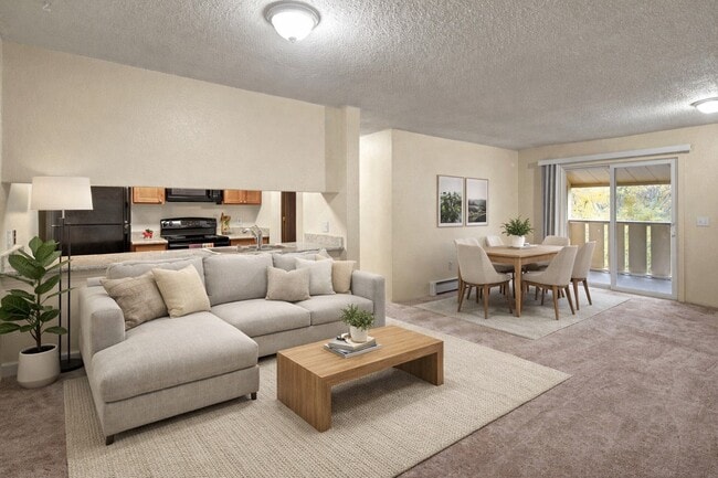 Building Photo - Hillside Chalet