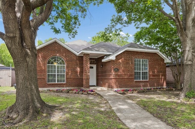 Photo - 2345 Park Vista Dr