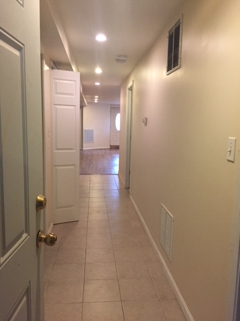 Photo - 3324 N Hamlin Ave Unit G