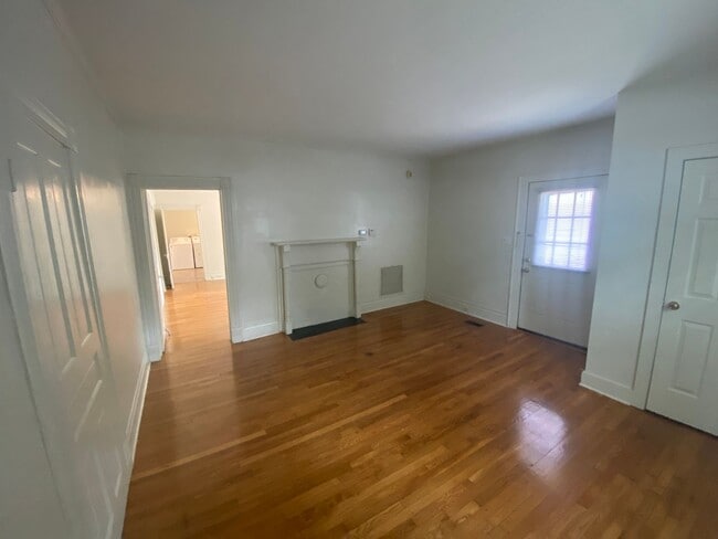 Photo - Adorable Duplex 2 Blocks to Duke / Large Private Fenced Yard Unit B
