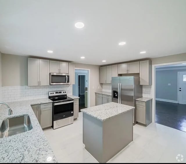 Building Photo - 254 Richardson Rd NW Rental
