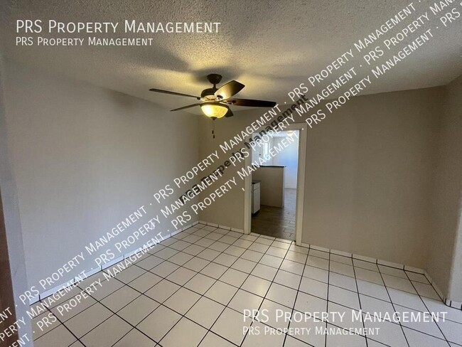 Photo - 2544 W Isabella Ave