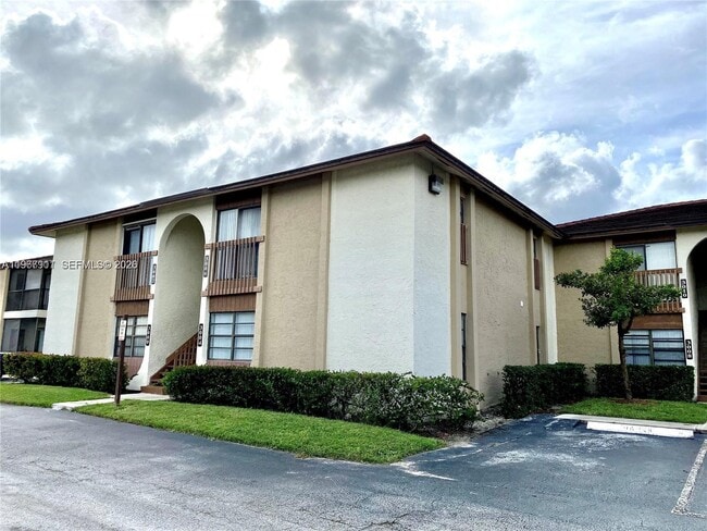 Building Photo - 3004 Coral Ridge Dr Unit 110B