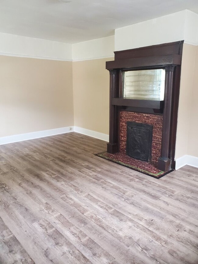 Photo - 3 Bed 1 bath house