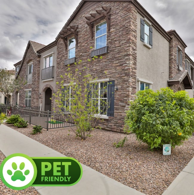 3 bed/2.5 bath Condo in Gilbert’s Lofts in... - 3 bed/2.5 bath Condo in Gilbert’s Lofts in...