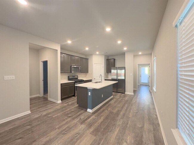 803 East St