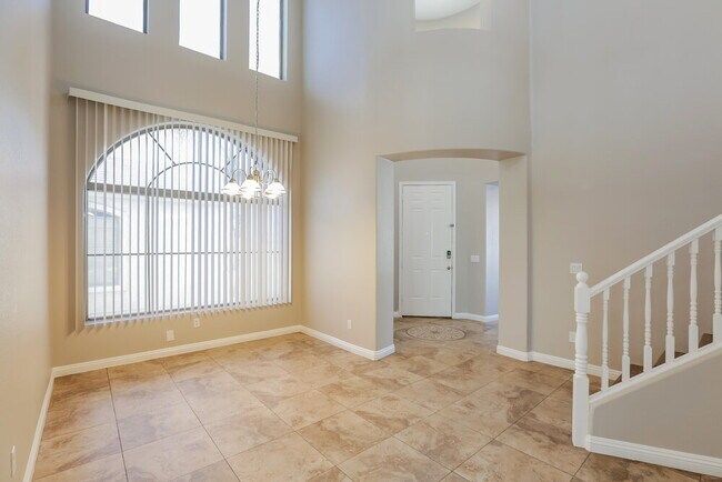Photo - 1613 W St Catherine Ave