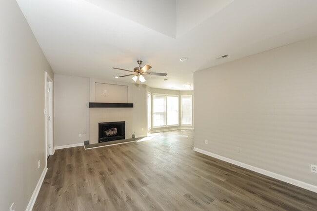 Photo - 2807 Pine Valley Way NW