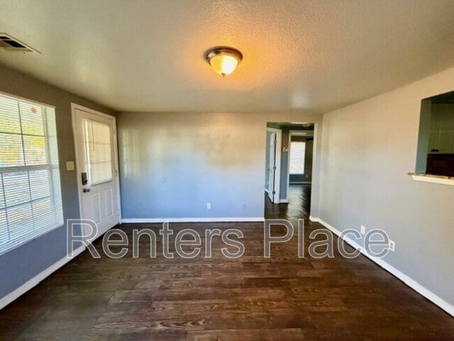 Photo - 406 S 66th E Ave