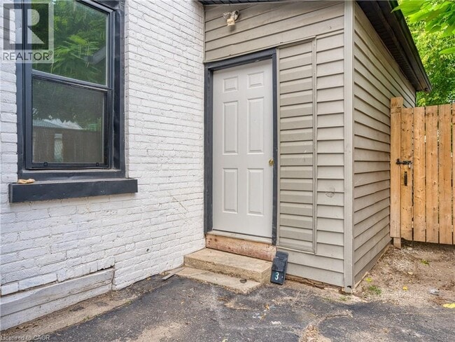 Photo - 338 Hamilton Rd Unit 3