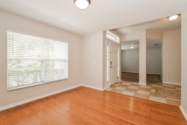 1952 Southern Oak Loop