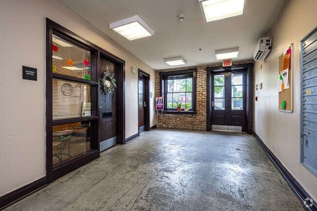 Leasing Office - McDonogh 16