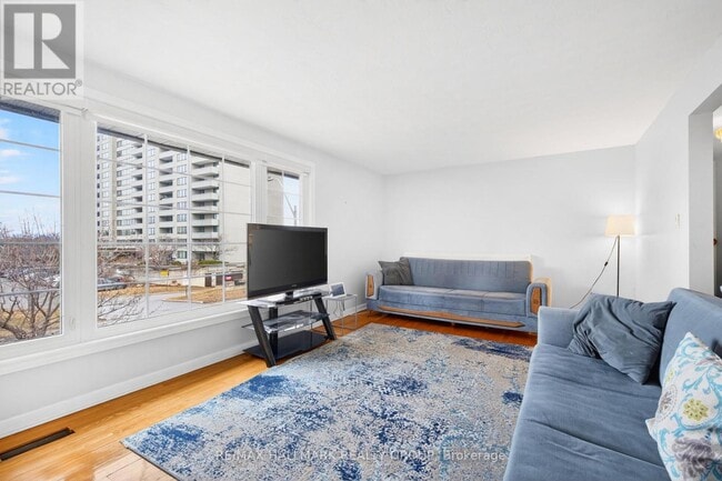 Photo - 2636 Regina St Unit B