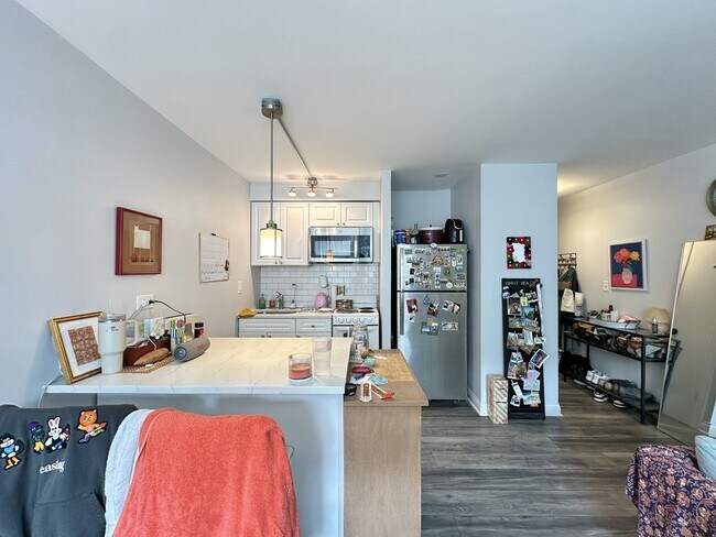 Photo - 2012 N Orleans St Unidad C4