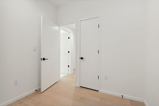 Photo - 424 M St NW Unidad 2