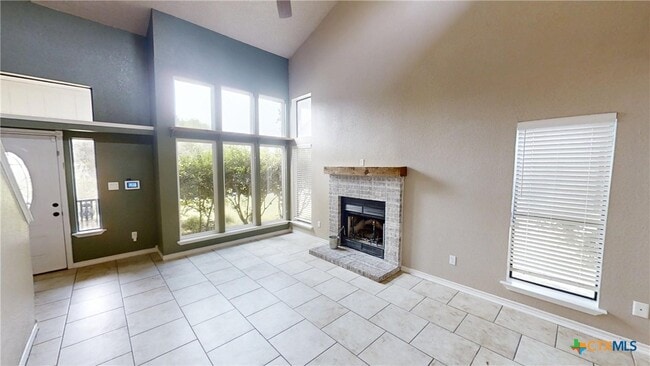 Photo - 8 E Shawnee Ln