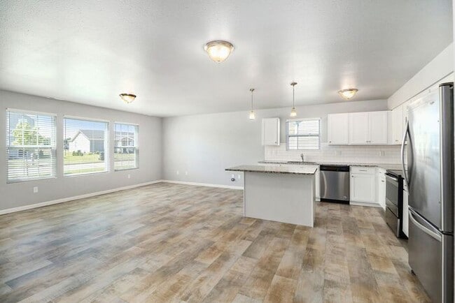 Photo - 1140 N Dora Ln