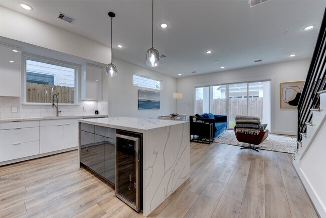 Photo - 3517 McIlhenny St