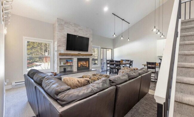 Photo - 815 Columbine Rd Unidad ID1387665P