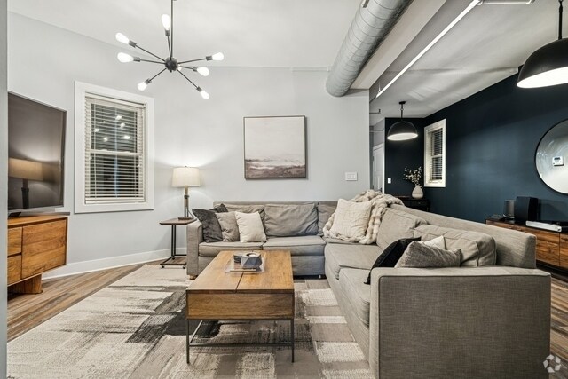Building Photo - 1414 W Division St Unit 2 Rental