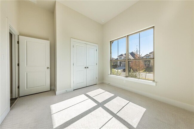 Photo - 844 Paseo de Castana Wy