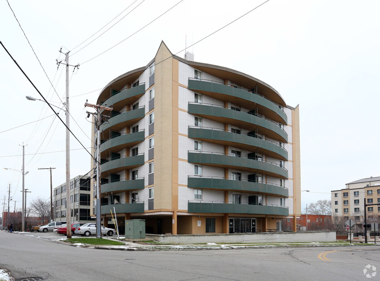 Photo - Laronde Apartments