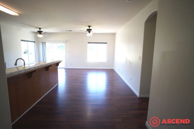 9216 Topico Ct
