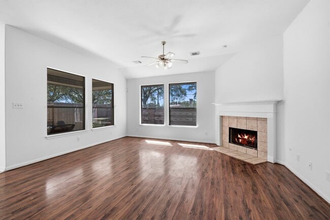 Photo - 17215 Fernchase Ct