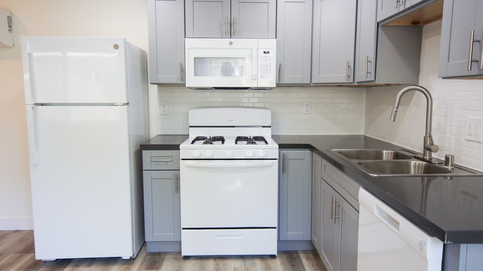 2810 H St - 2810 H St Apartments