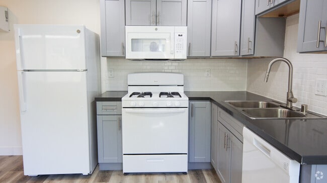 Building Photo - 2810 H St Rental