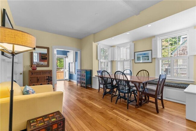 Photo - 58 Second St