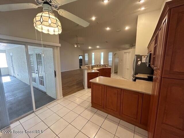 Photo - 973 Somerset Ln