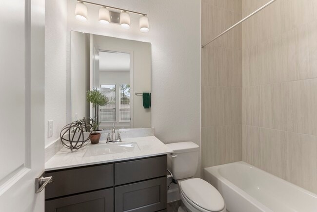 Building Photo - 26545 Pioneer Pointe Ct