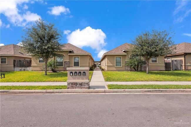 Building Photo - 23 Harrison St Unit 4