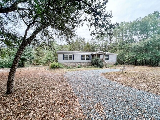 LOCATION! 5 mins from Carolina Beach bridg... - LOCATION! 5 mins from Carolina Beach bridg... House