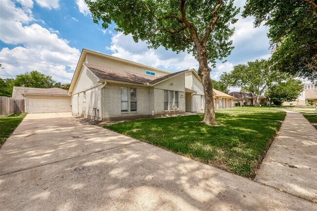 Photo - 8806 Sterlingame Dr Casa