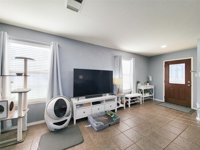 Photo - 18235 Valebluff Ln