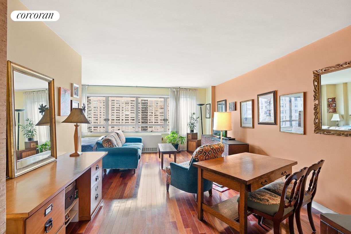 Photo - 170 W End Ave Condo
