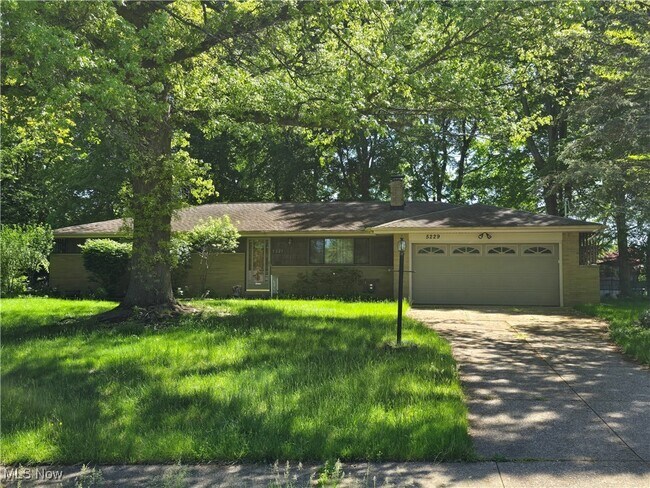Photo - 5229 Evergreen Dr Casa