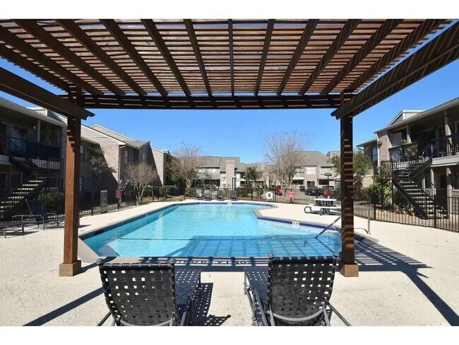 Building Photo - 17310 Kieth Harrow Blvd Unit 1508 Rental