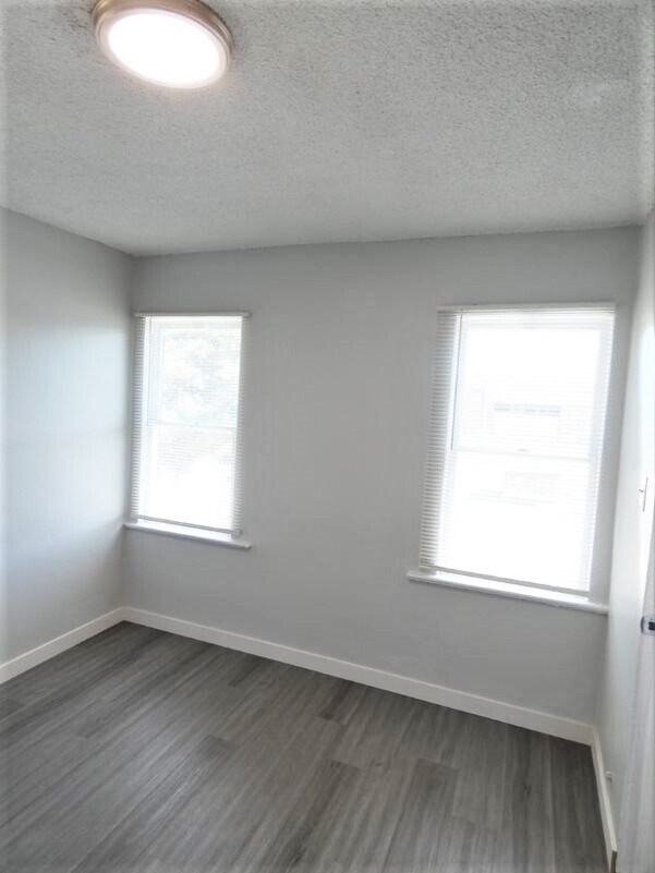 Photo - 702 E 7th St Unit 3