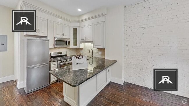 Building Photo - 2 bedroom in Boston MA 02120 Unit 1 Rental