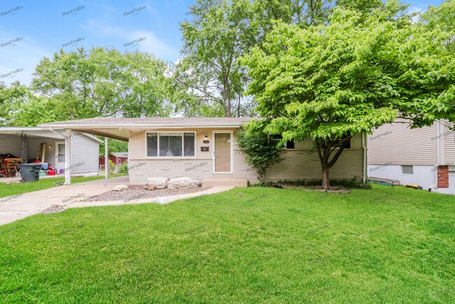Photo - 1825 Violet Dr House