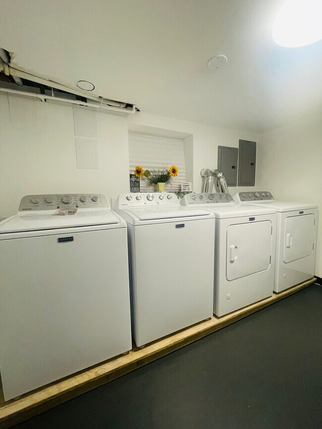 Photo - 5133 W Wrightwood Ave