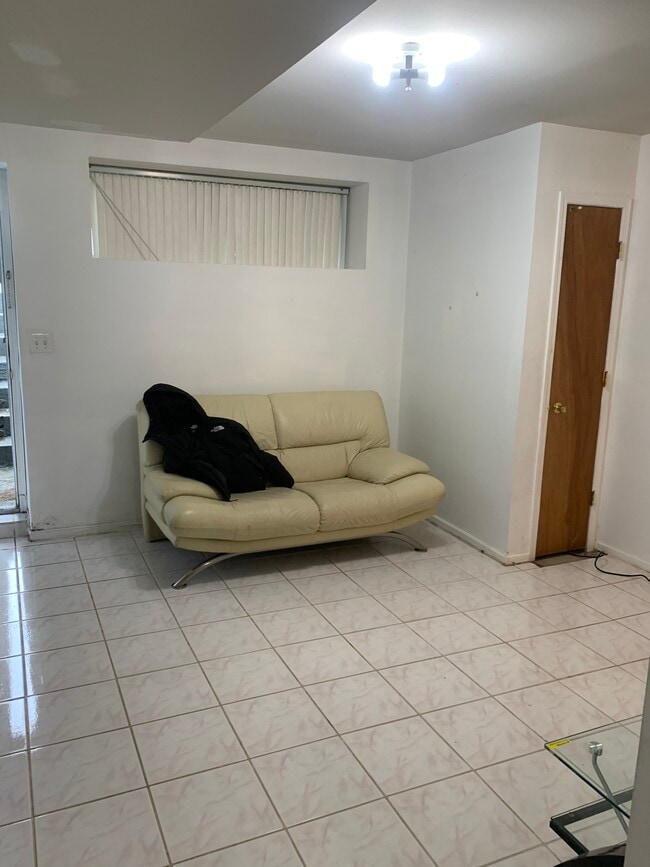 28 Nunzie Ct